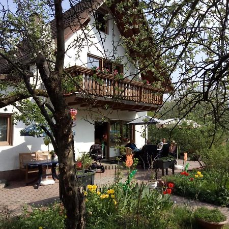 Ferienwohnung Beate Engelhardt Kleinern エクステリア 写真